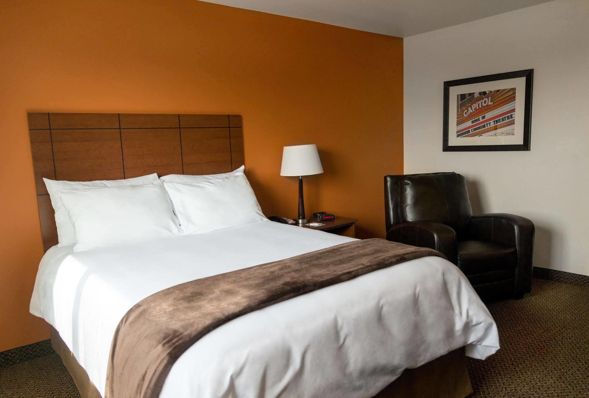 My Place Hotel-Kansas City/Independence Mo Bagian luar foto
