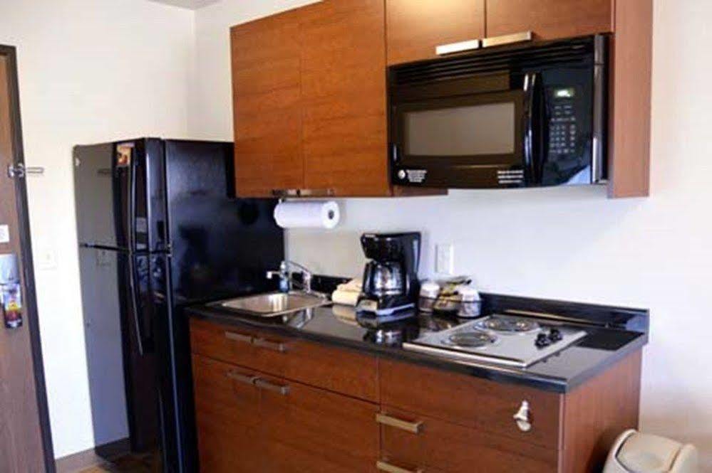 My Place Hotel-Kansas City/Independence Mo Bagian luar foto